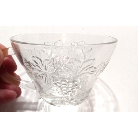 Vtg Anchor Hocking Glass Snack Set 6 Piece Plate & Cup Set Grape Leaf Design - Picture 7 of 12
